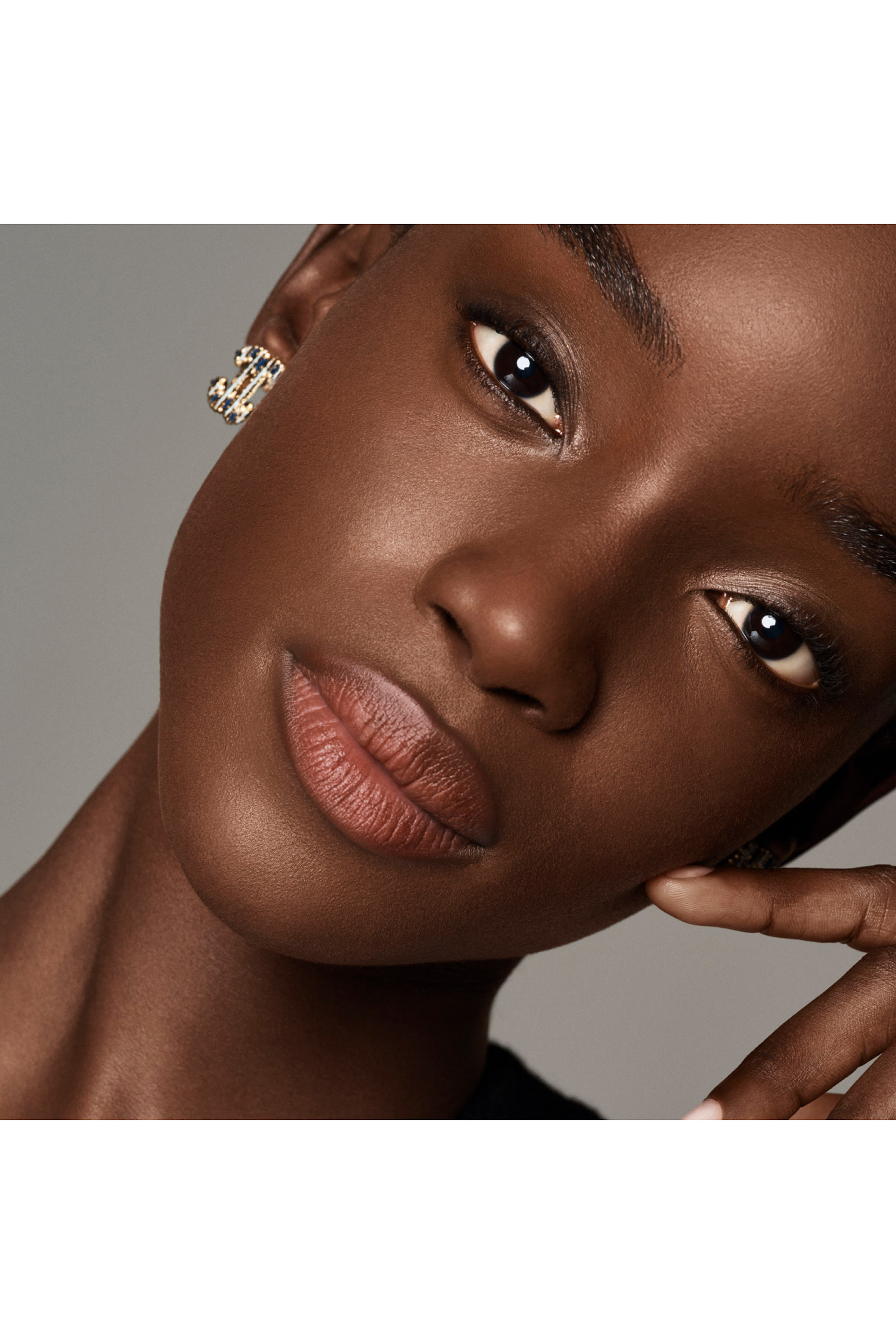 Poudre Universelle Libre, Natural Finish Loose Powder. On-The-Go Format