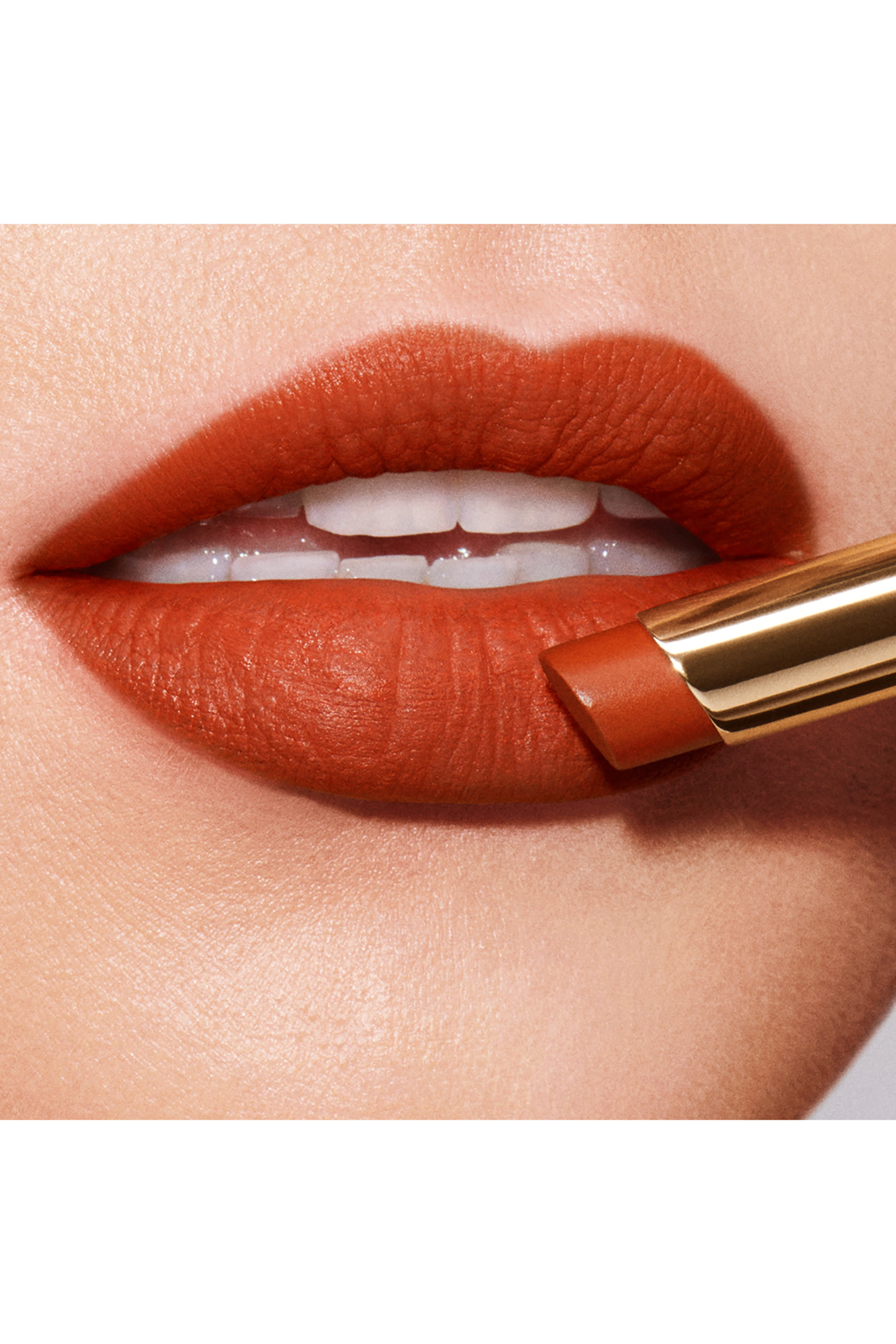Pure Color Explicit Silk Matte Lipstick