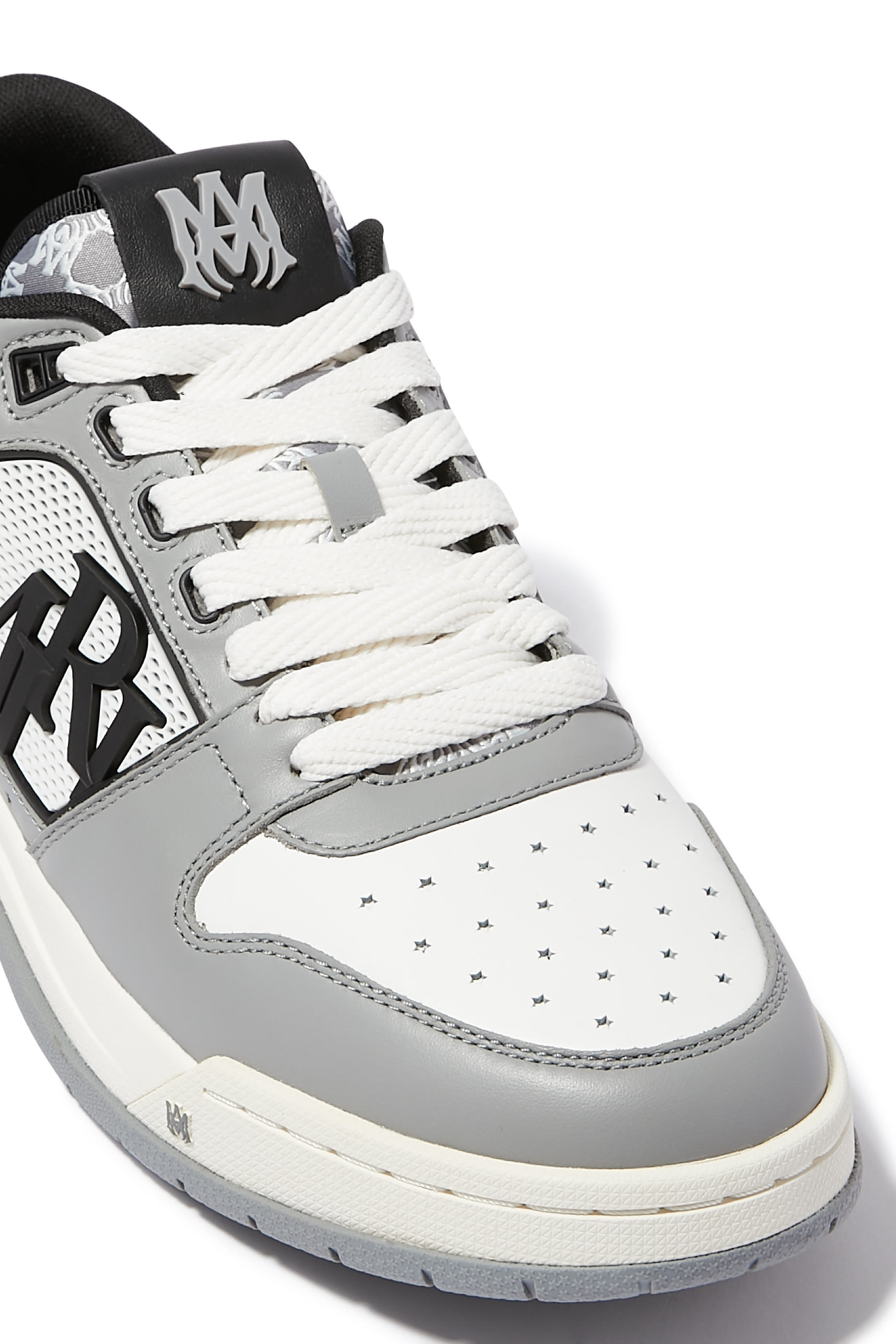 Classic Low Sneakers