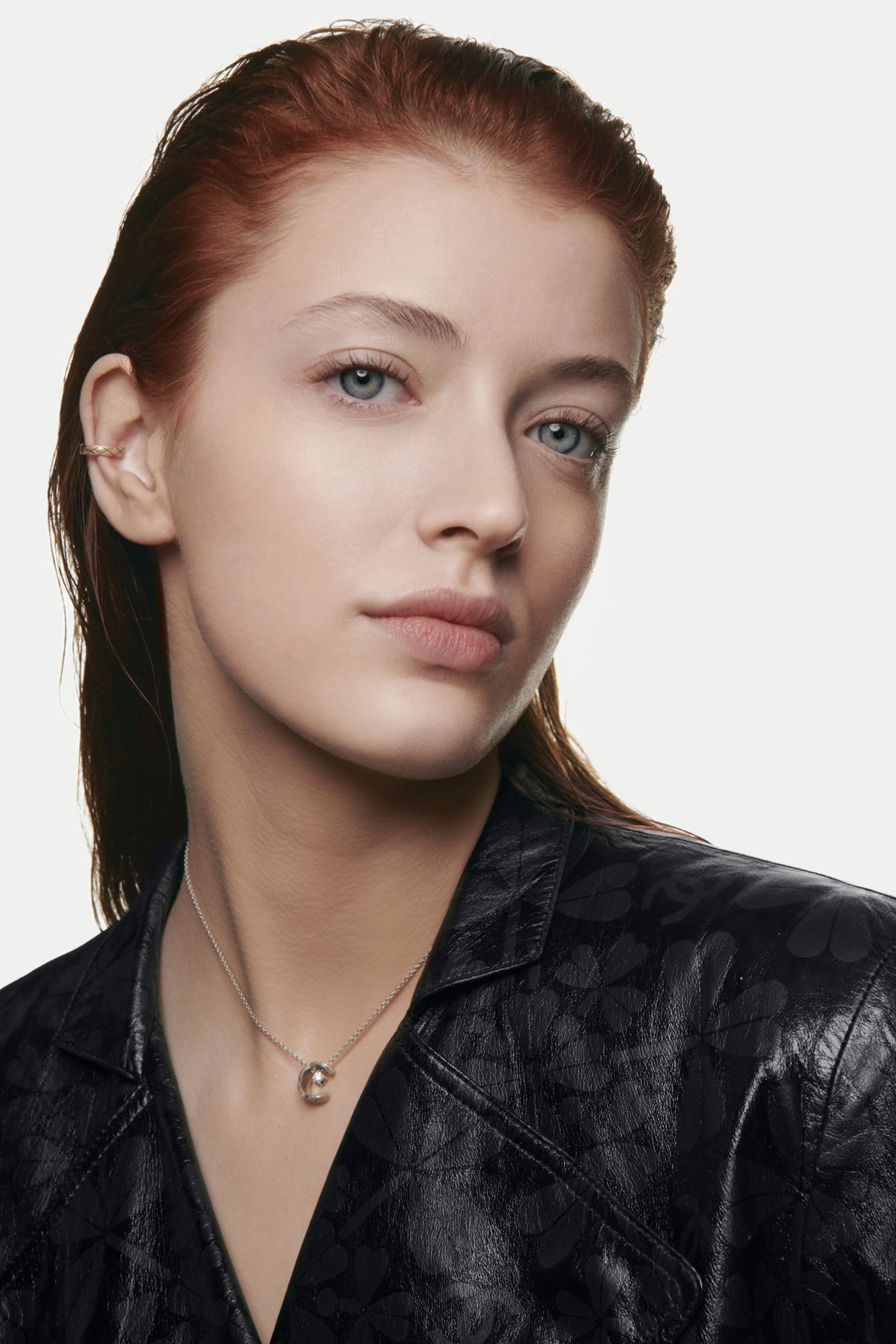 Les Beiges Water-Fresh Complexion Touch Even – Illuminate – Hydrate Br22