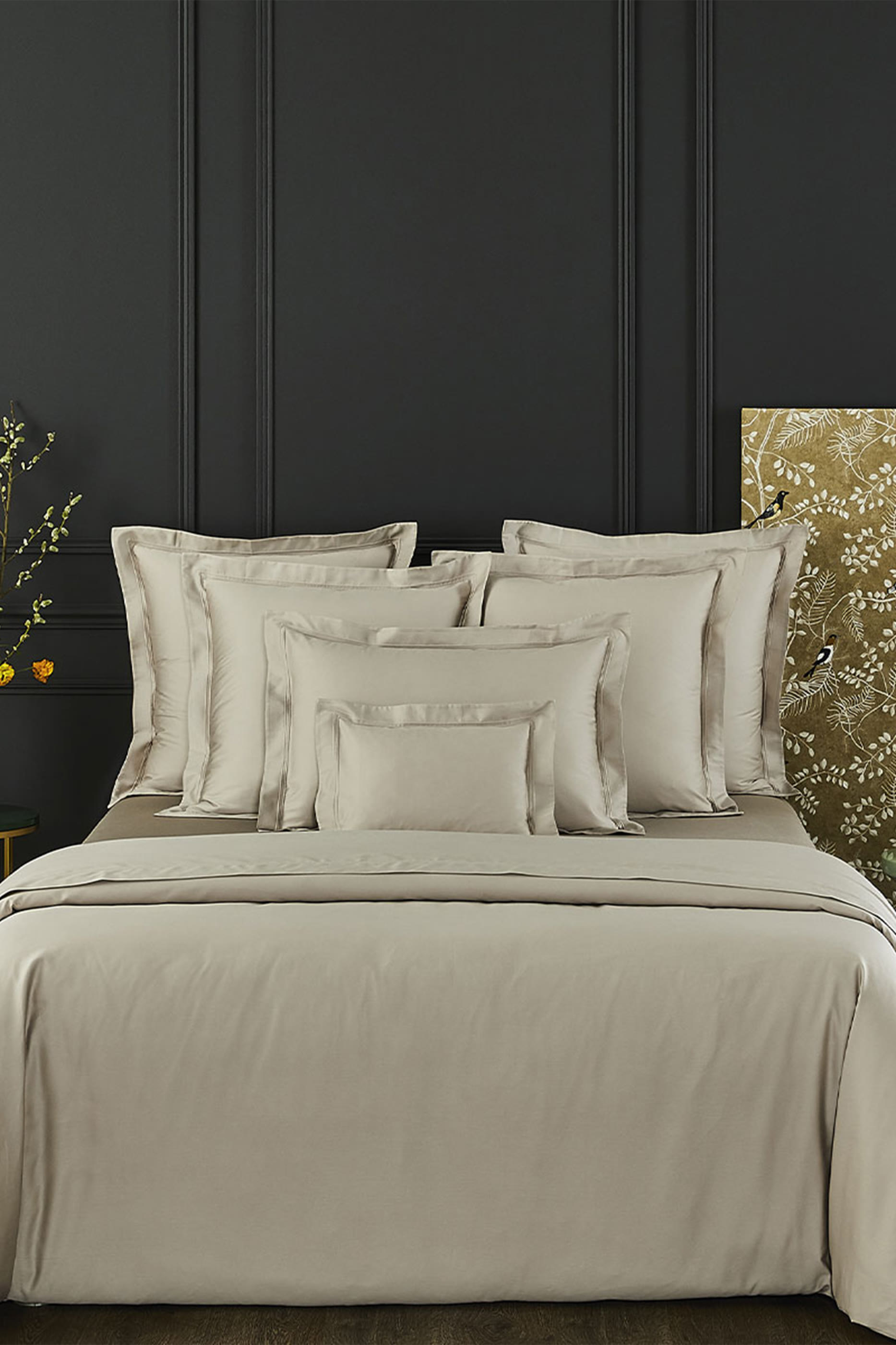 Triomphe Pierre Pillowcase