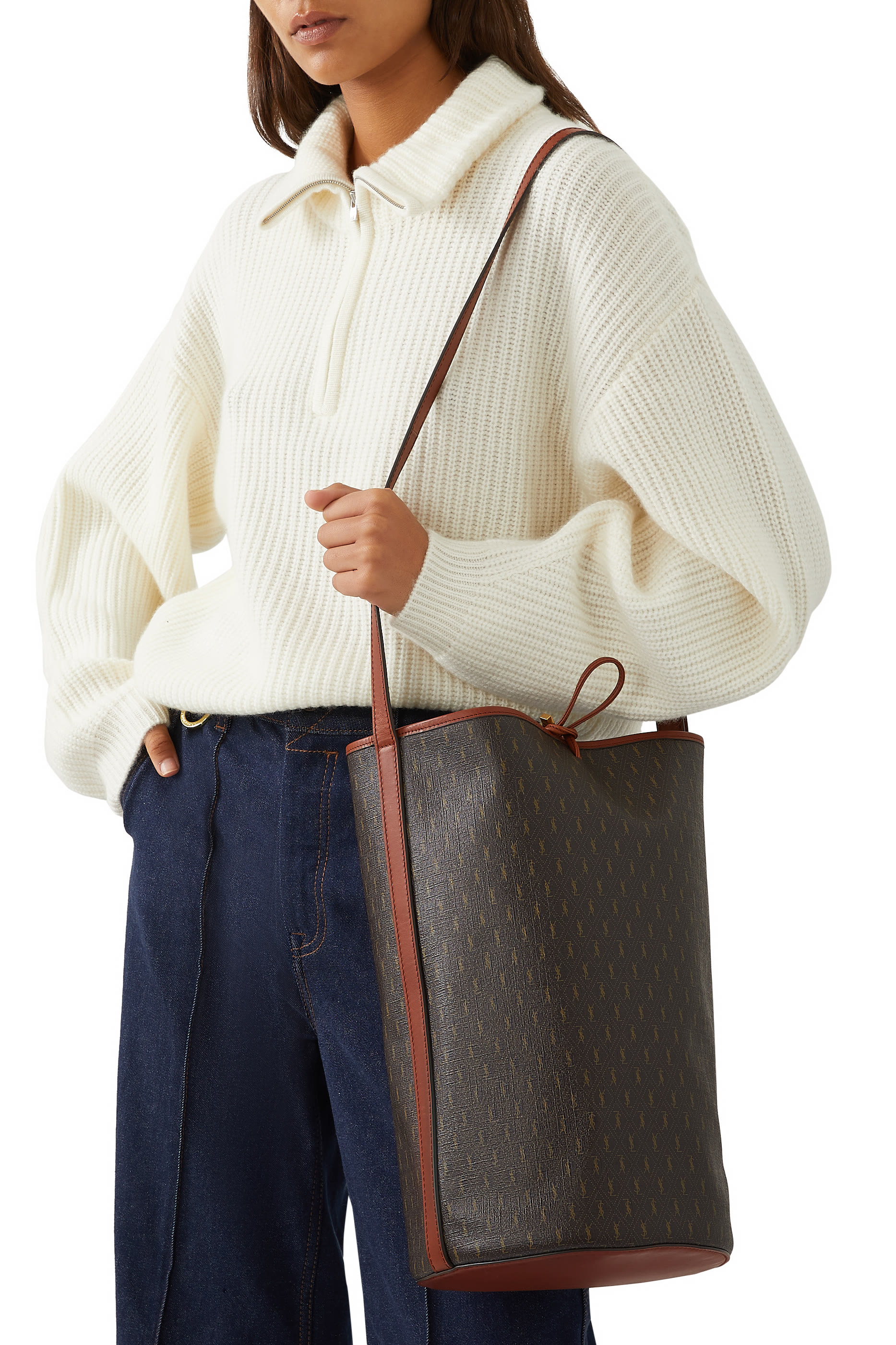 Le Monogramme Bucket Bag