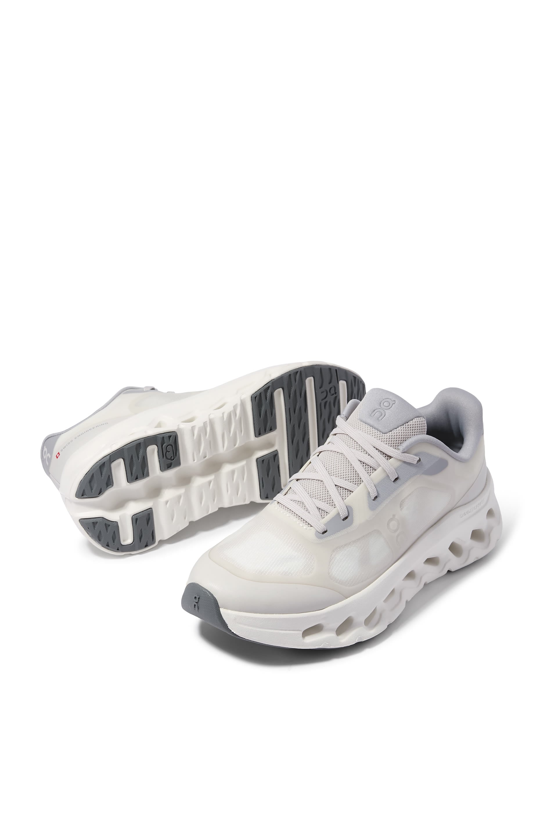 Womens Running Cloudtilt Remix Sneakers