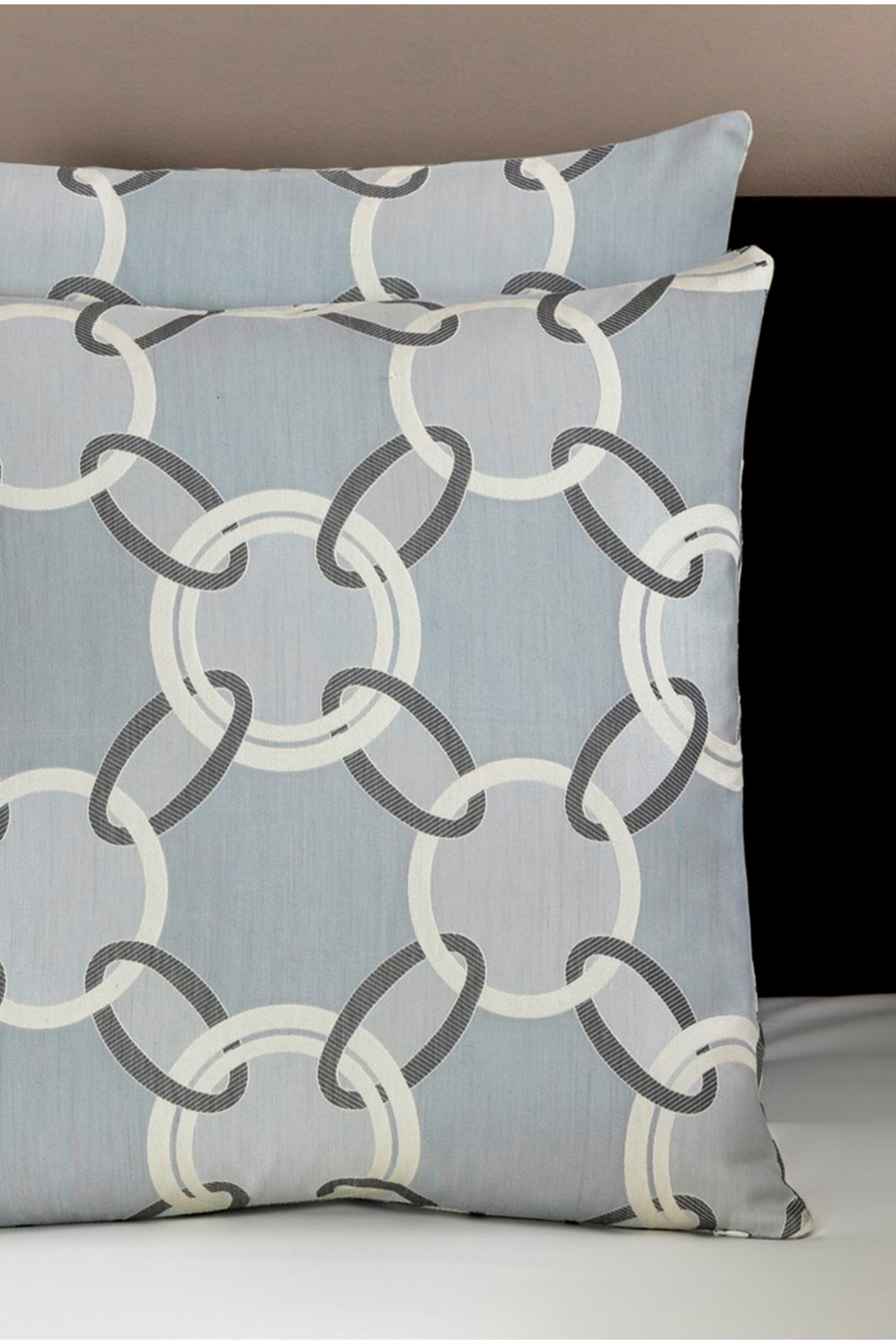 Lux Chains Cushion Cover