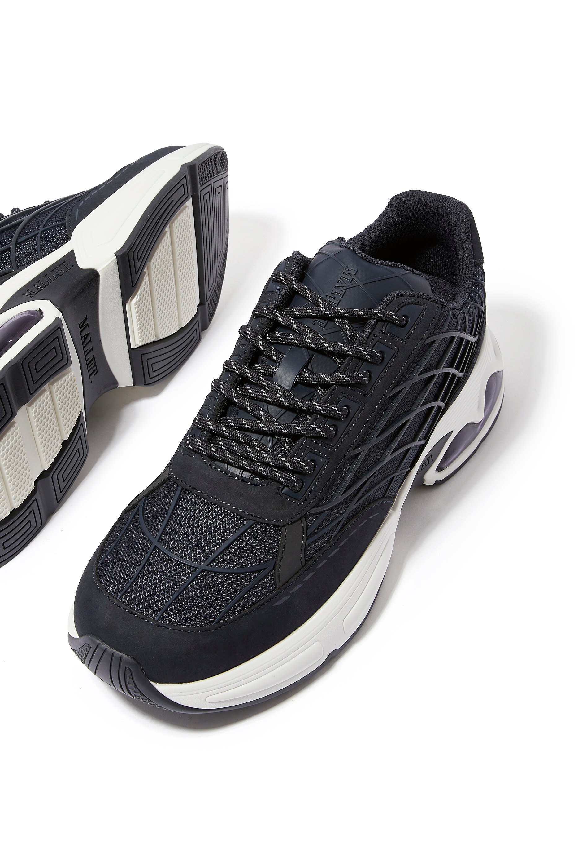 Neptune Low-Top Sneakers