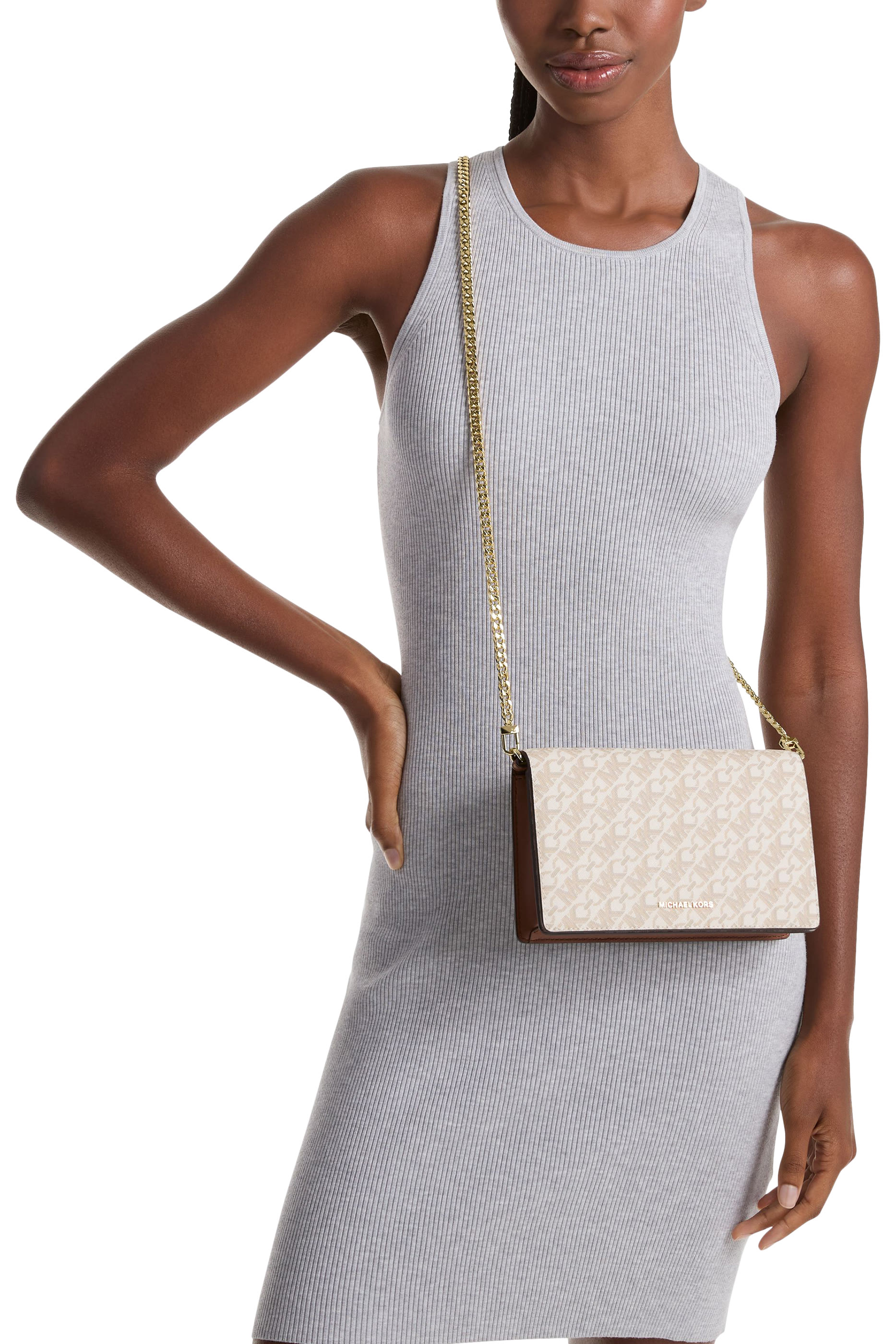 Jet Set Medium Flap Chain Crossbody Bag