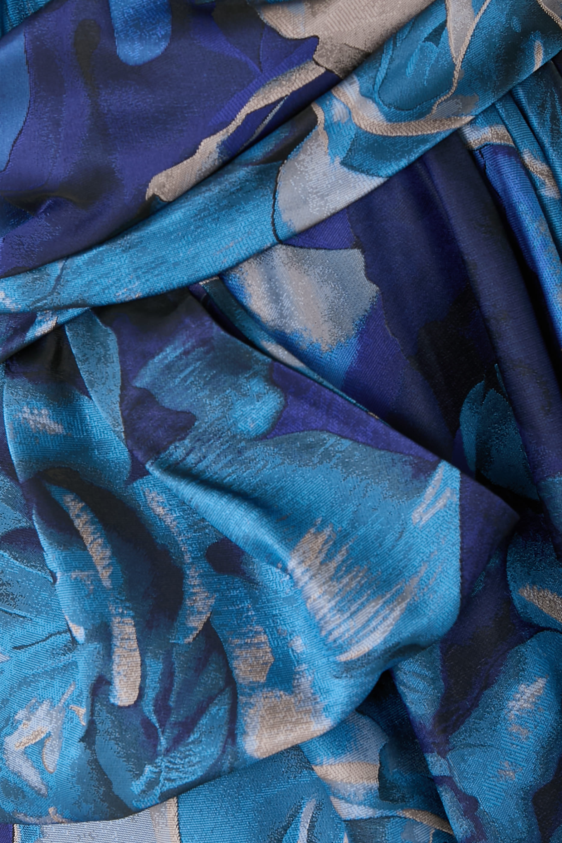  Sleeveless Evening Dress 