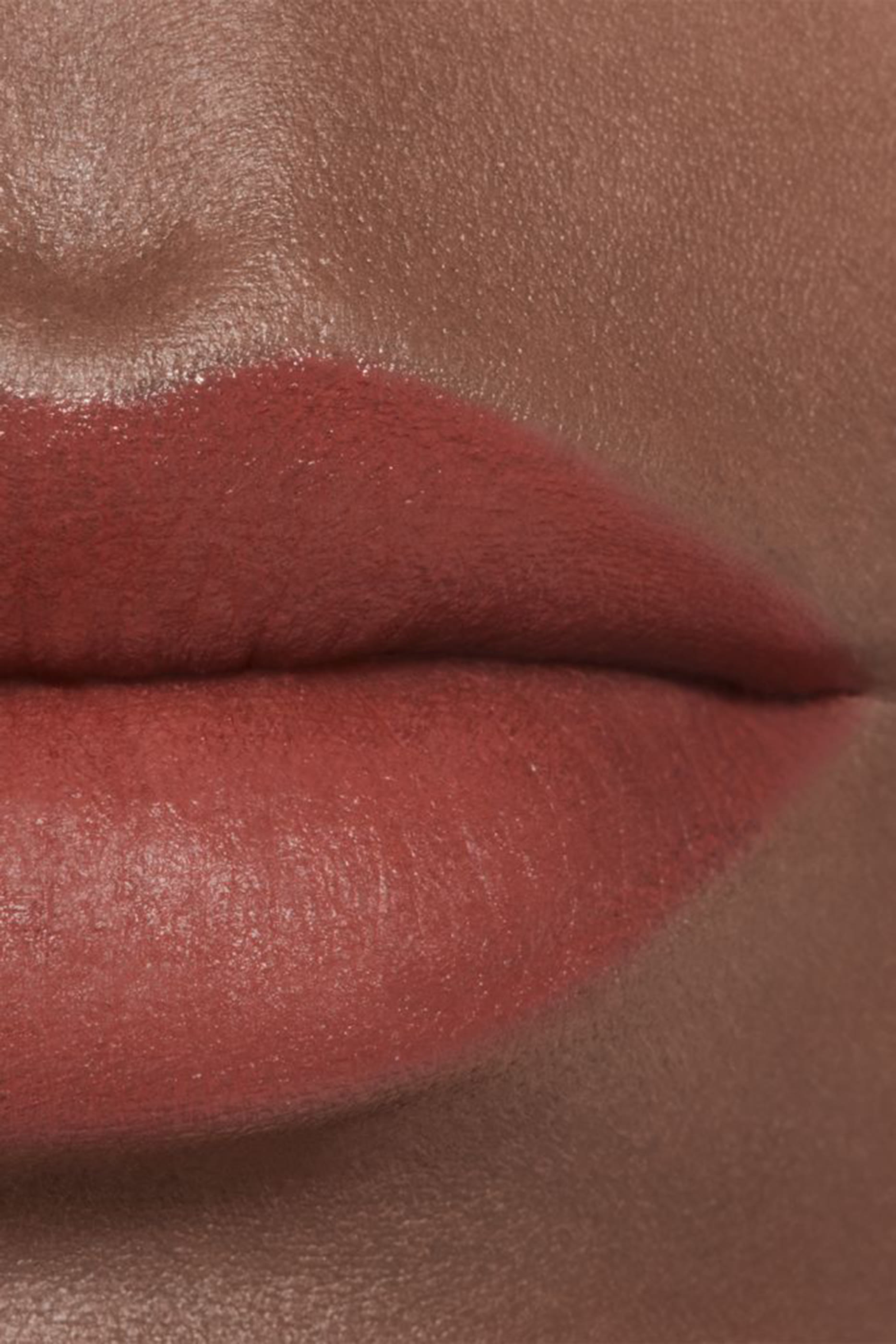 Rouge Allure Velvet Luminous Matte Lip Colour