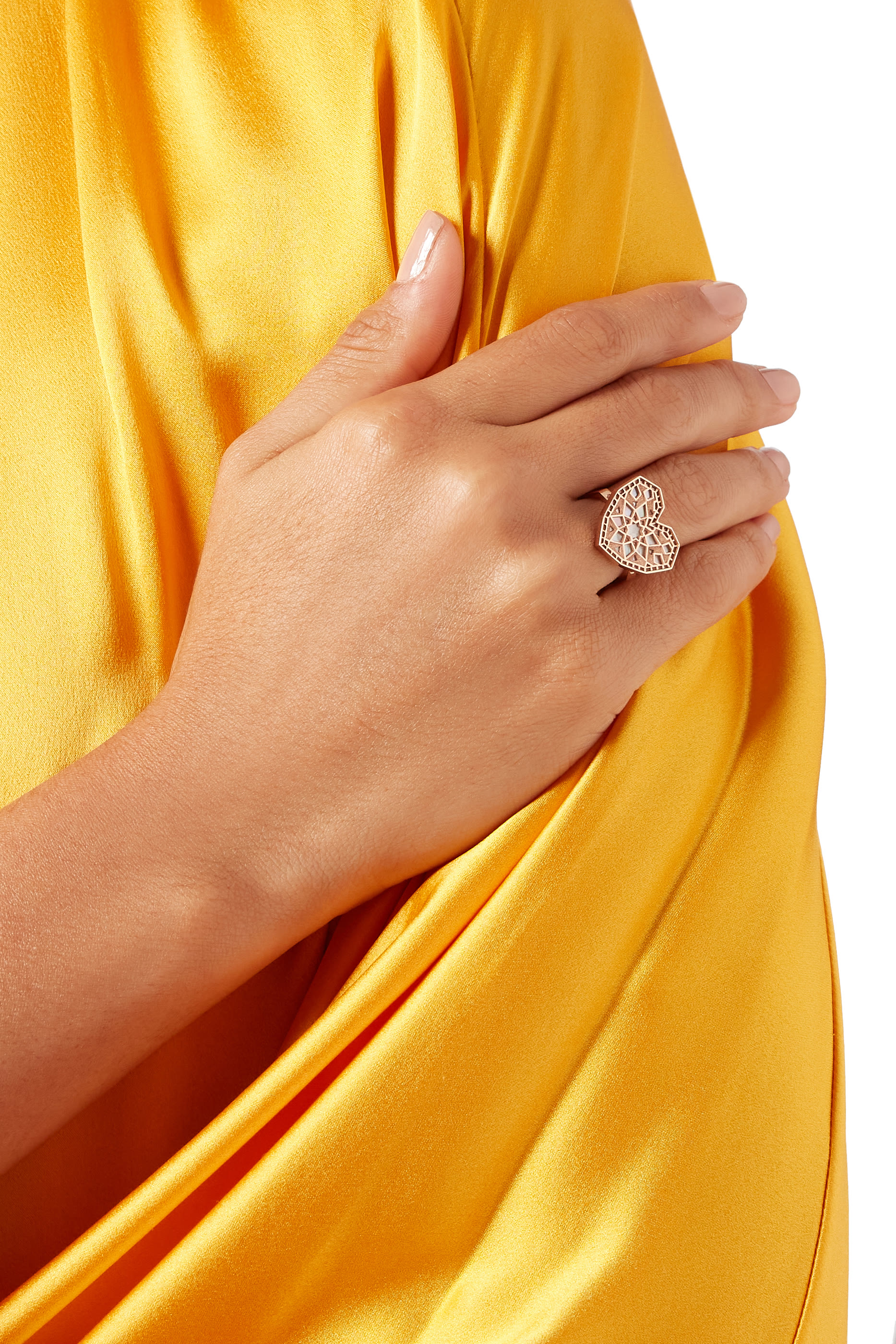 Oud Turath Medium Heart Ring, 18k Pink Gold & Mother-of-Pearl, Diamonds