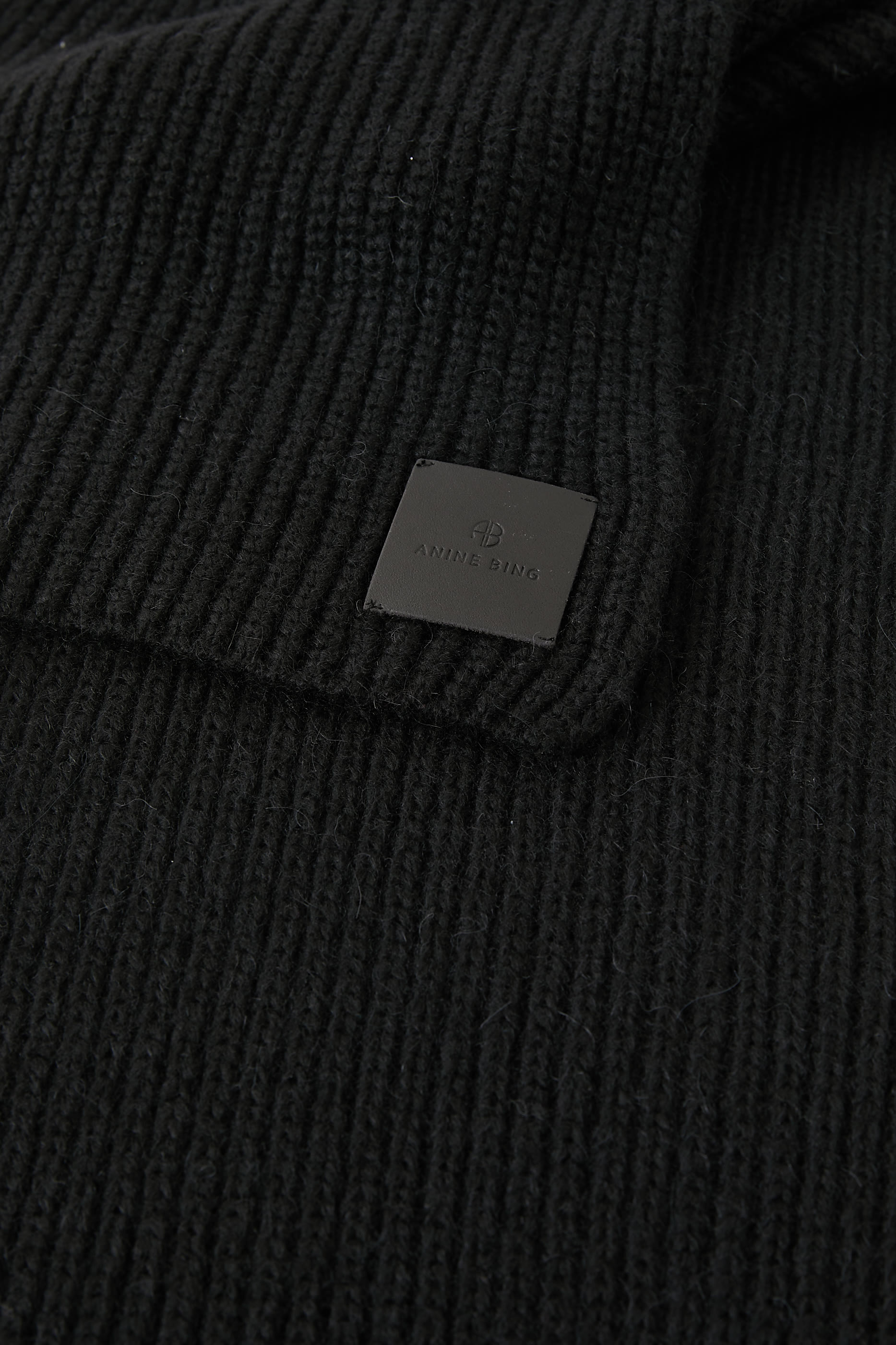 Hannah Logo-Patch Scarf