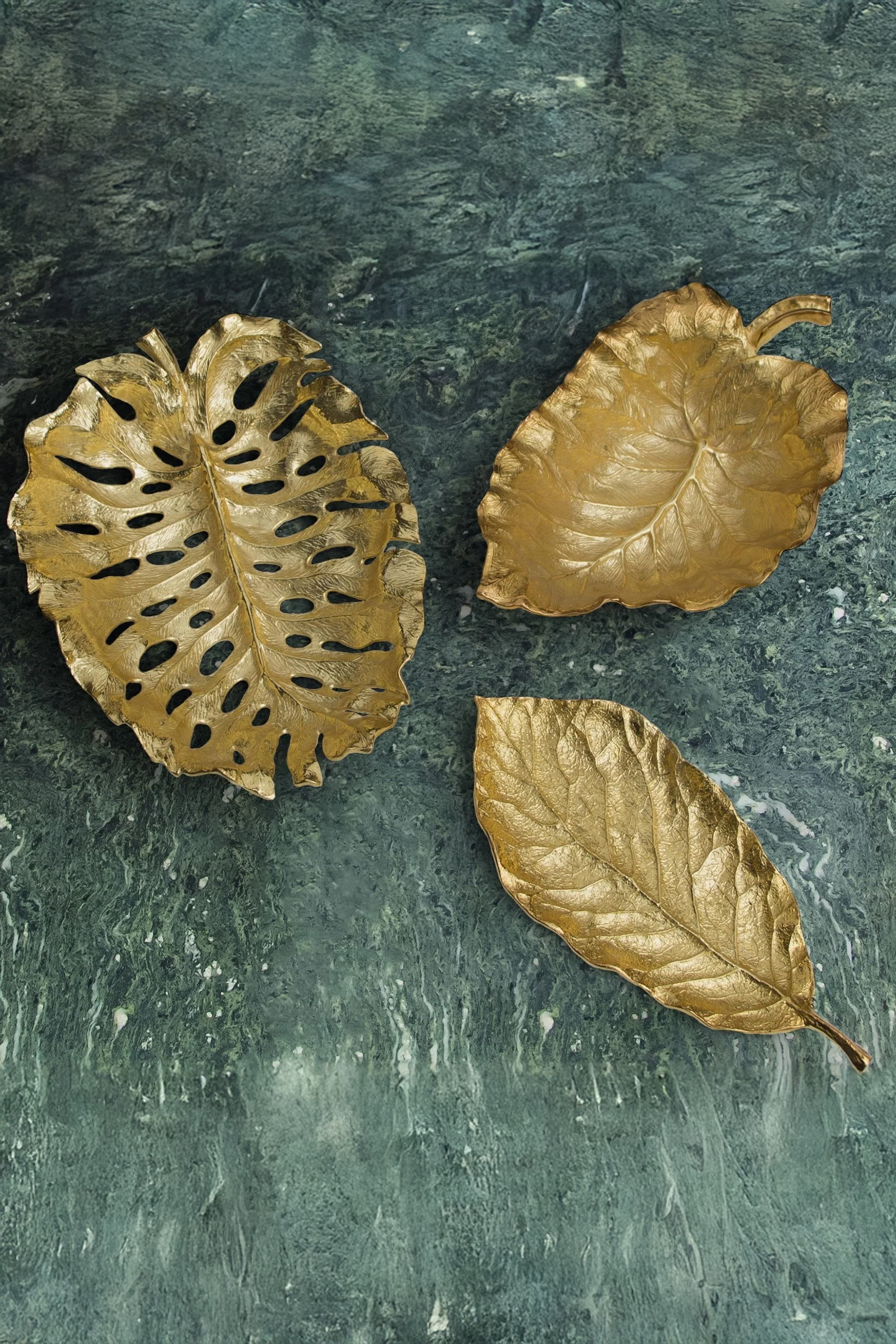 Elephant Ear Large Serving Bowl