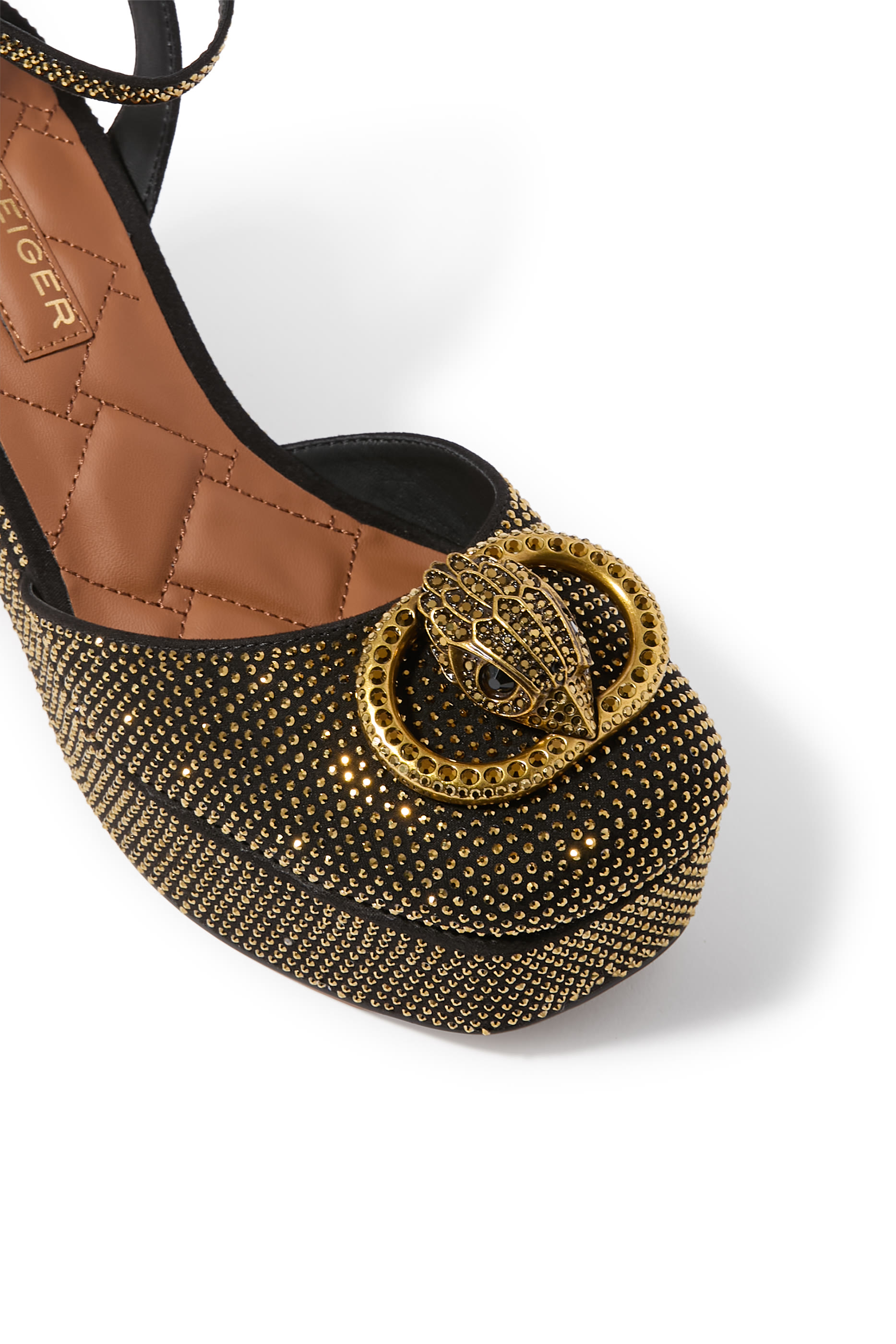 Chelsea 105 Closed Platform Sandals