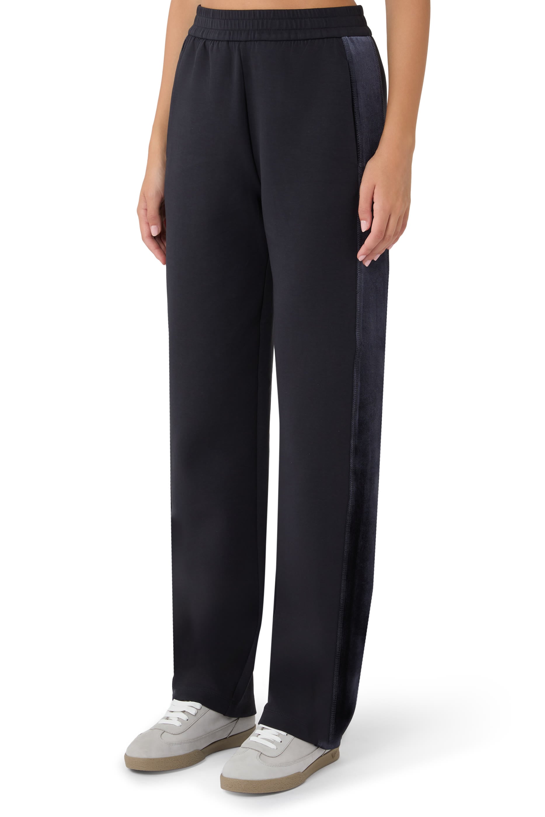 Tape Travel Essential Pants