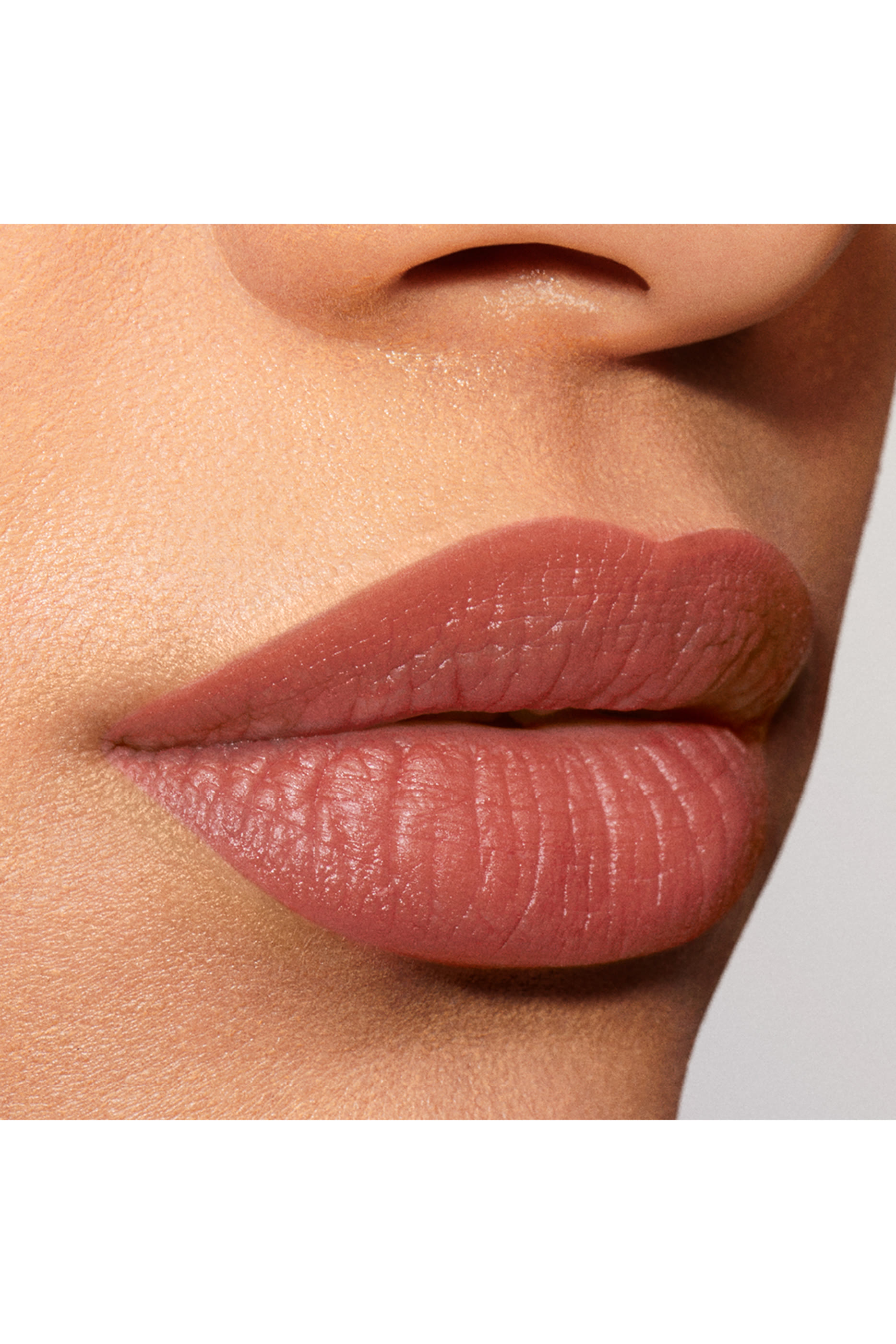 Pure Color Explicit Silk Matte Lipstick