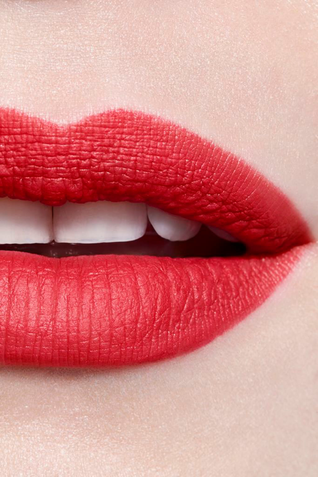 ROUGE ALLURE VELVET Luminous Matte Lip Colour