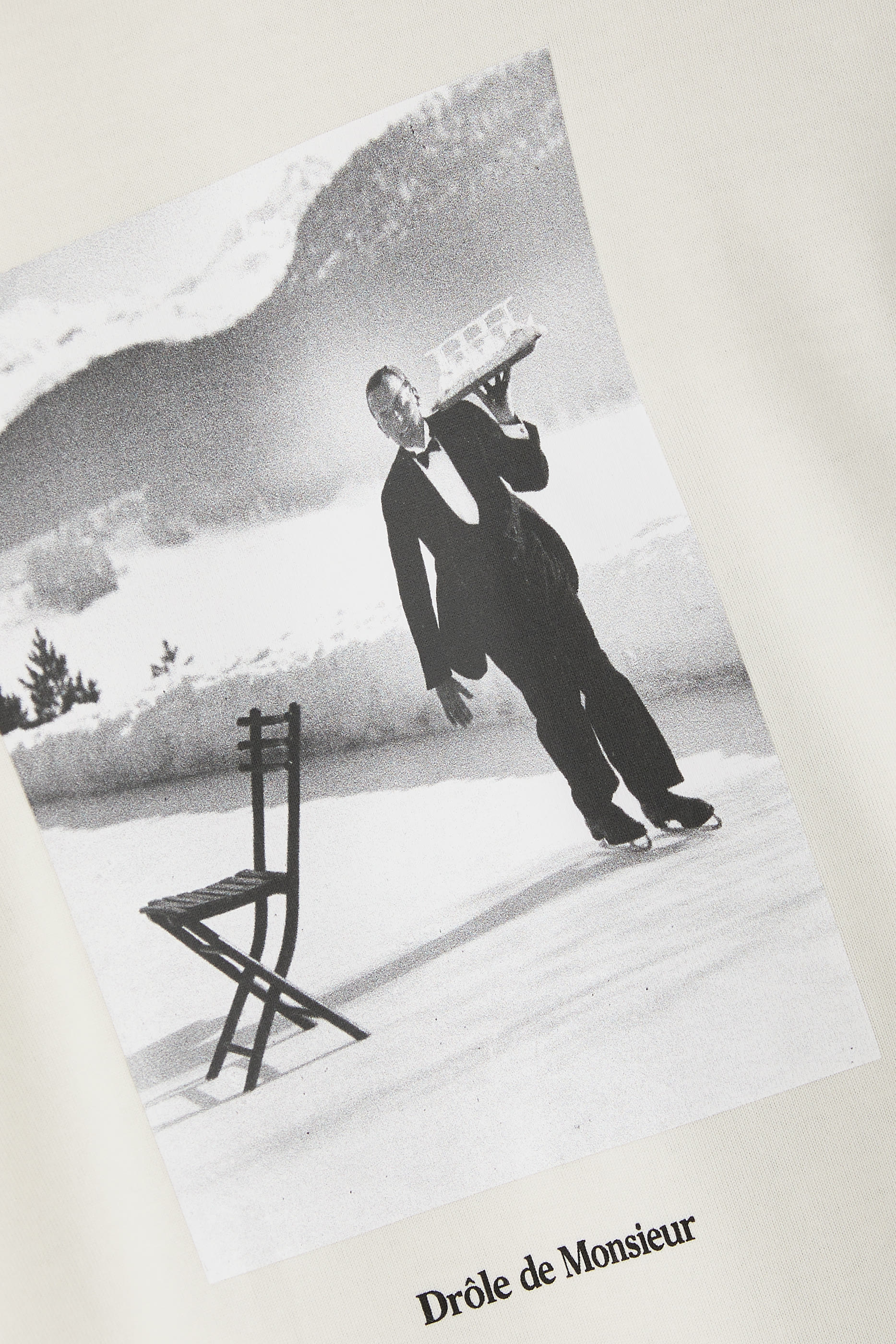 Le T-Shirt Ice Skating Waiter