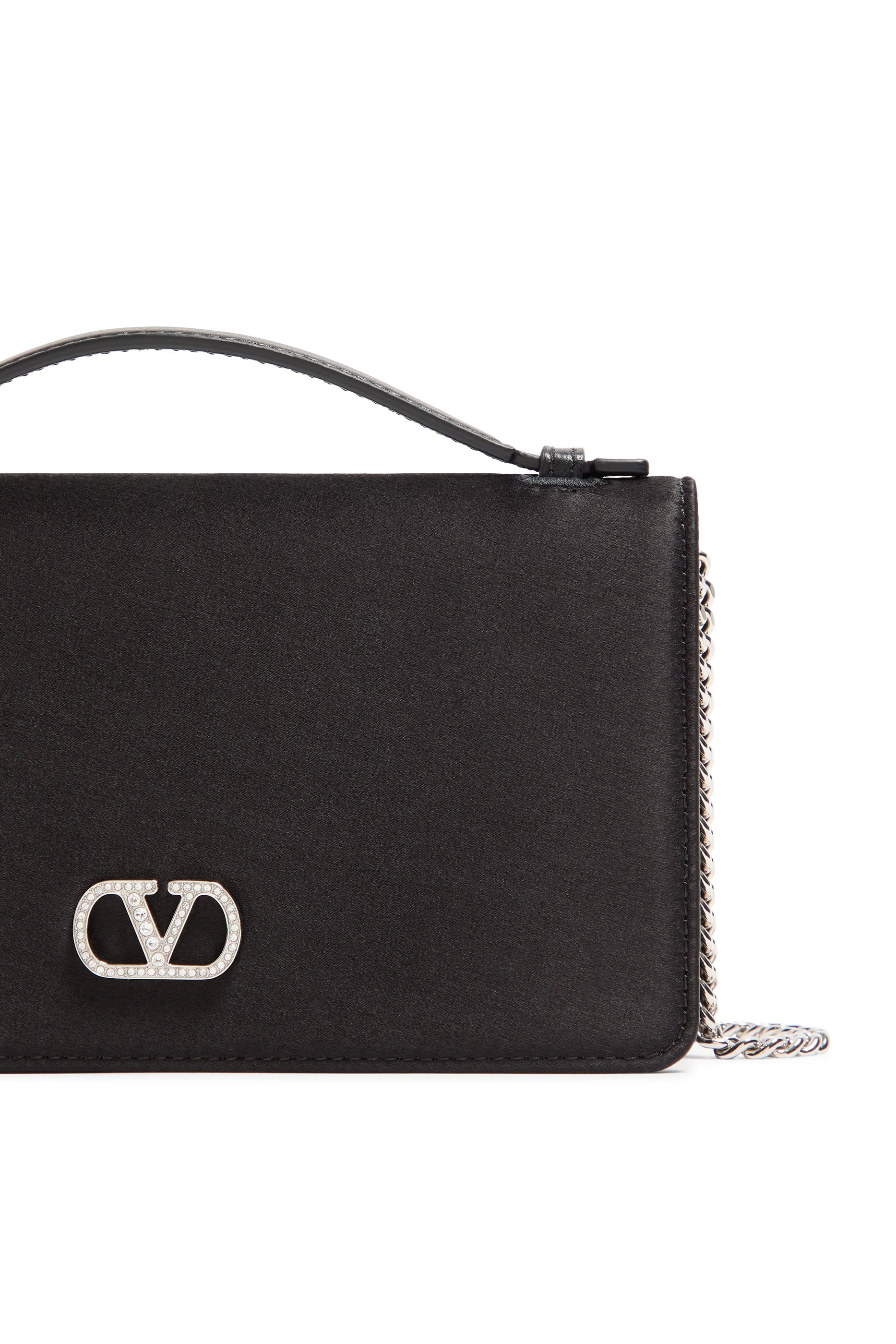  VLogo Signature Grainy Calfskin Wallet with Chain