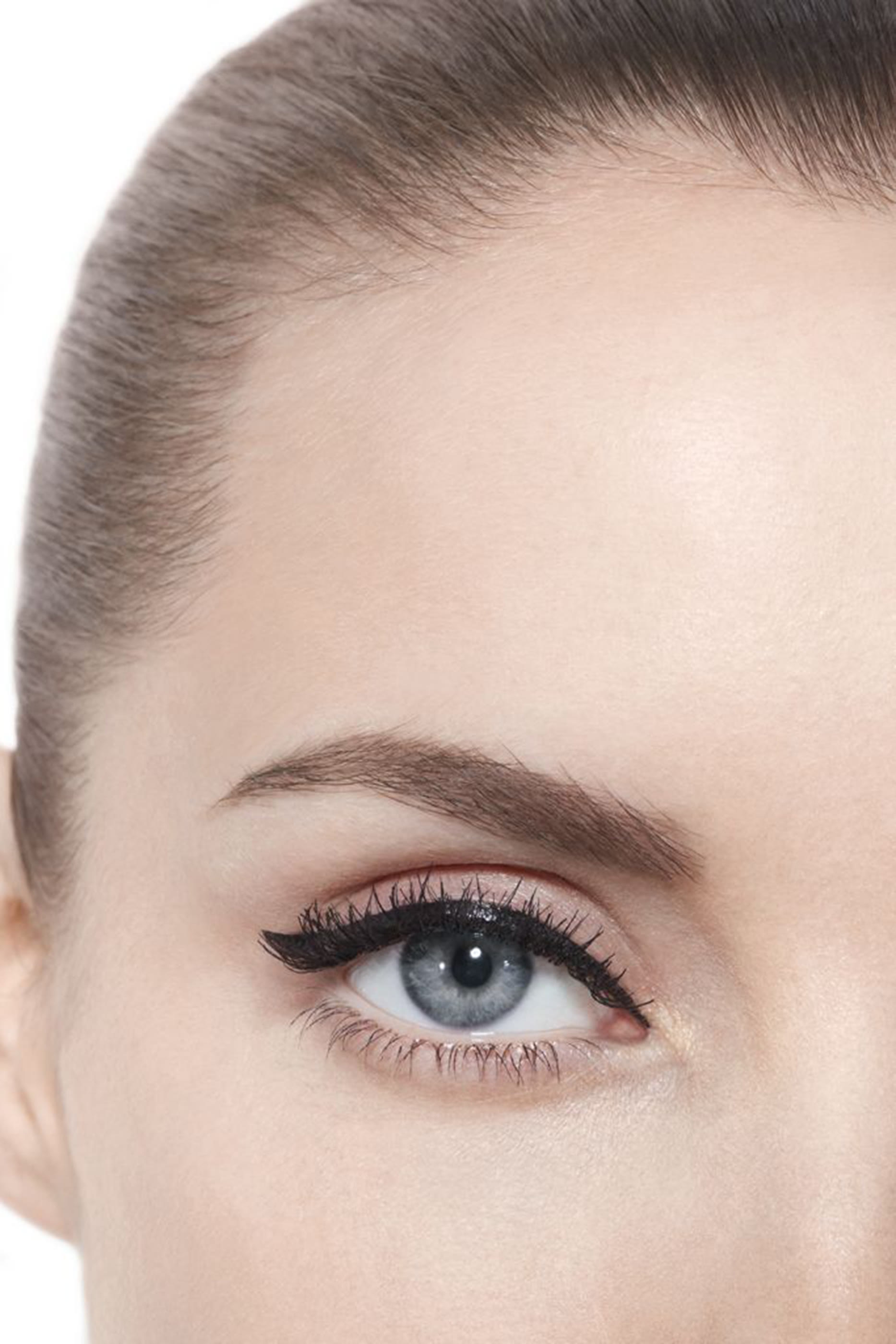 SIGNATURE DE CHANEL Precise, Intense, Waterproof Eyeliner Pencil