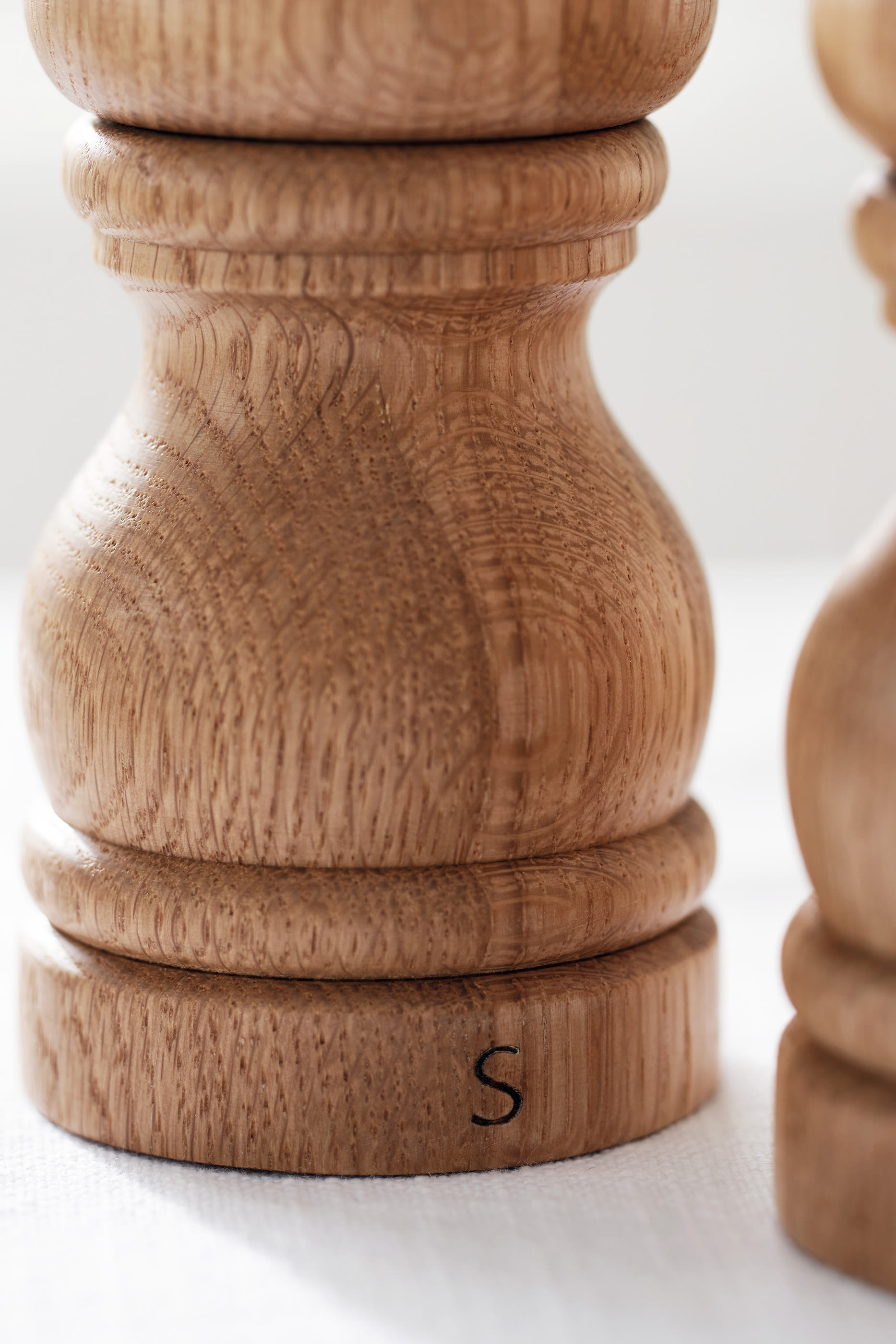 Oak Wood Salt & Pepper Grinders Set