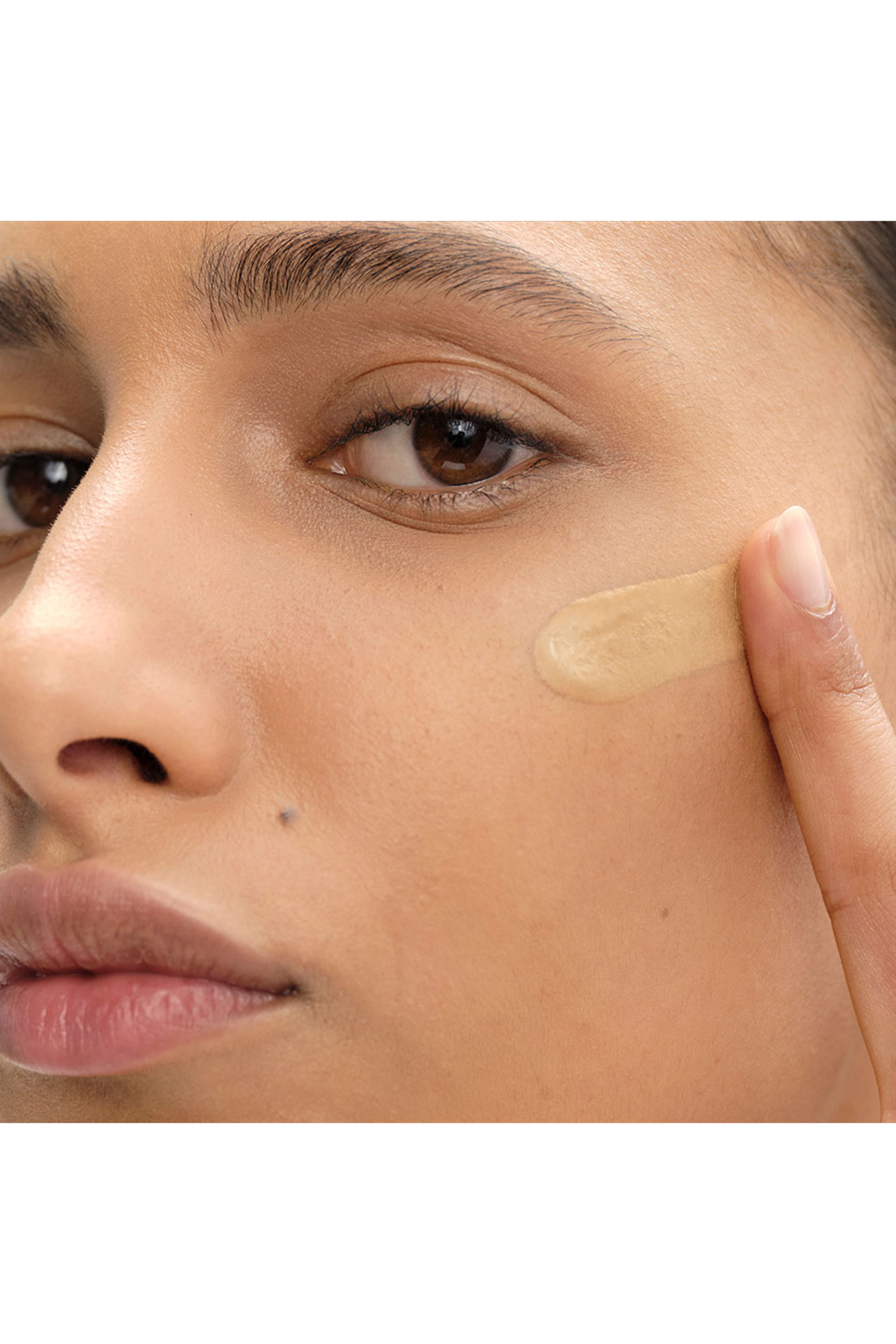 Reveal Skin Optimising Foundation